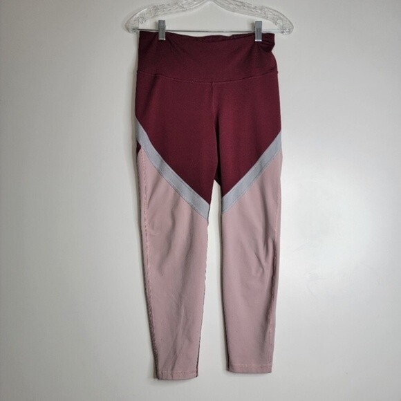 Old Navy Women's Colorblock leggings Size Small - Picture 2 of 6